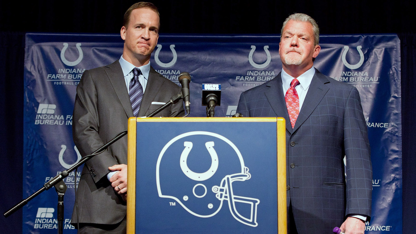 Colts will retire Manning's number, erect statue Colts will retire Manning's number, erect statue