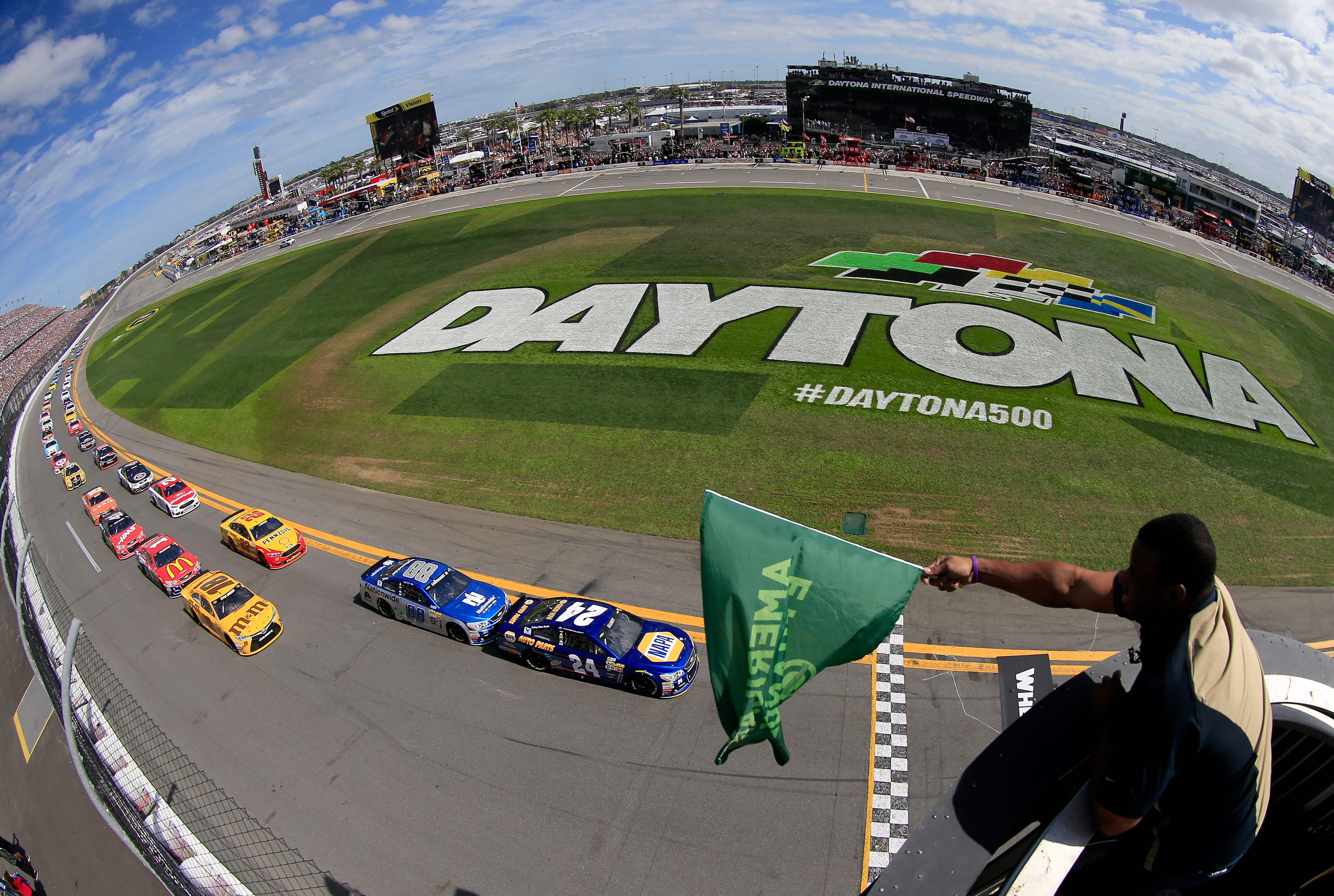 Chase Elliott wins the pole for the 59th Daytona 500 News e Mídia RACES