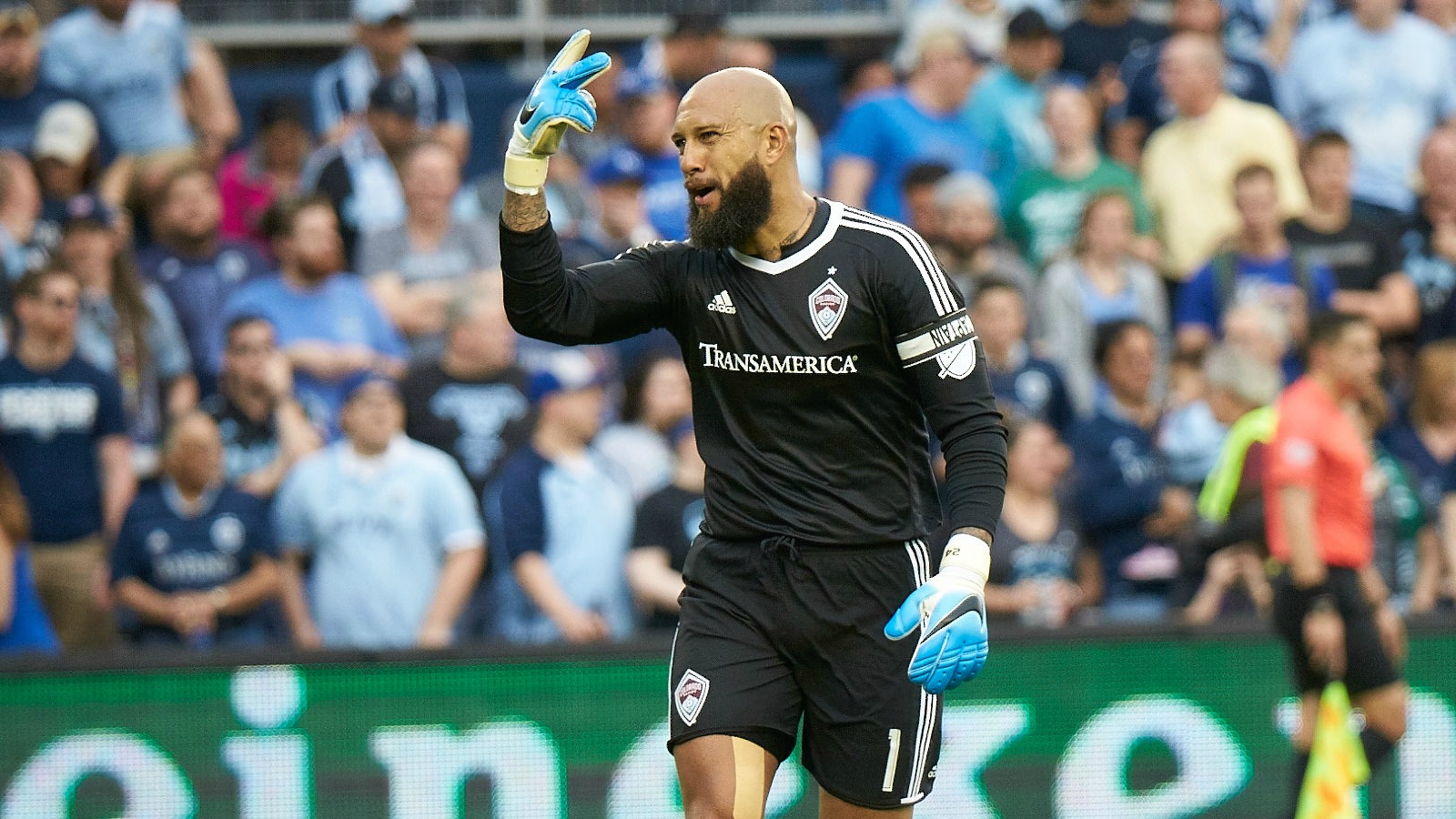 041517-Colorado-Rapids-Tim-Howard