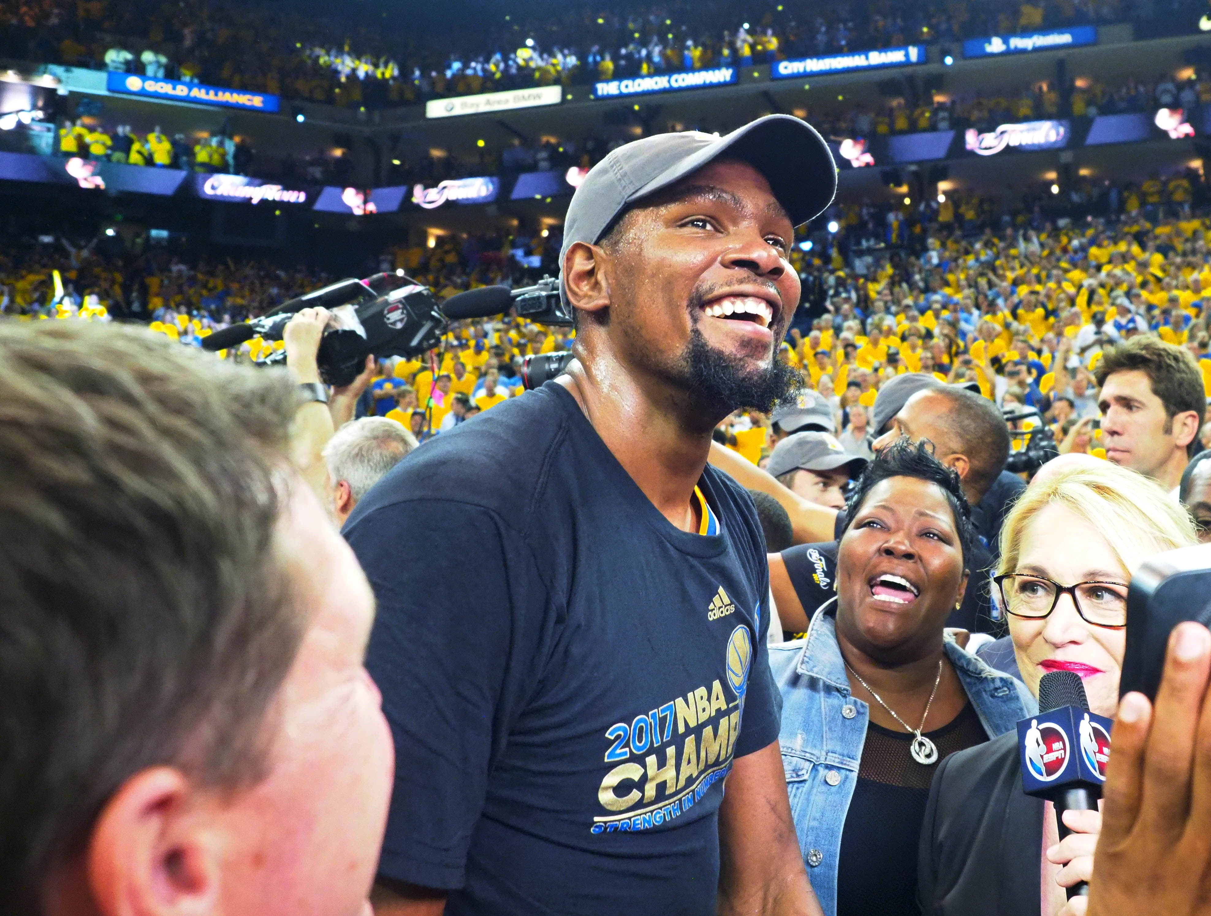 Jun 12, 2017; Oakland, CA, USA; Golden State Warriors forward Kevin Durant (35) celebrates after beating the Cleveland Cavaliers in game five of the 2017 NBA Finals at Oracle Arena. Mandatory Credit: Kelley L Cox-USA TODAY Sports