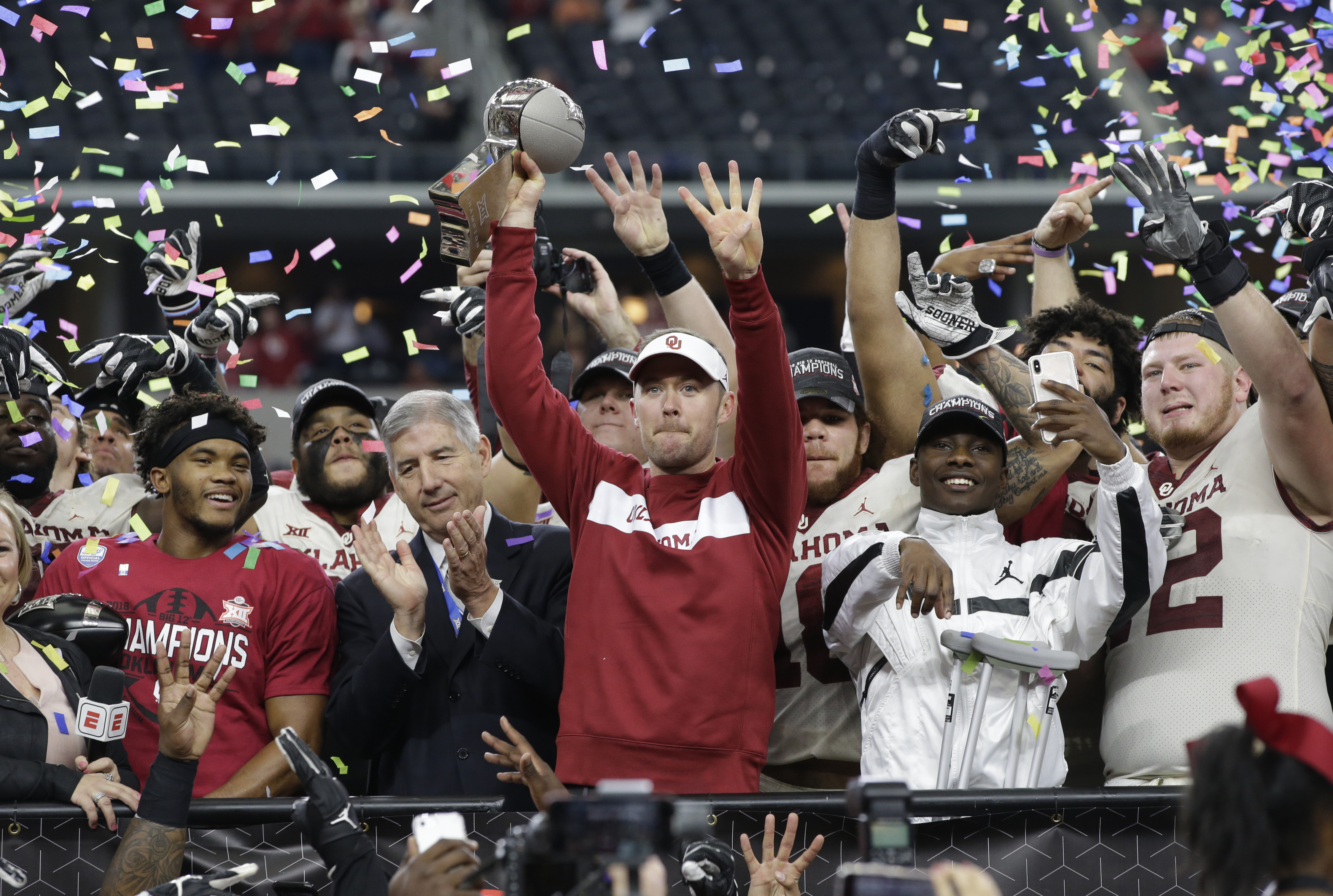 HIGHLIGHTS No. 5 Oklahoma wins 4th straight Big 12 title with 3927
