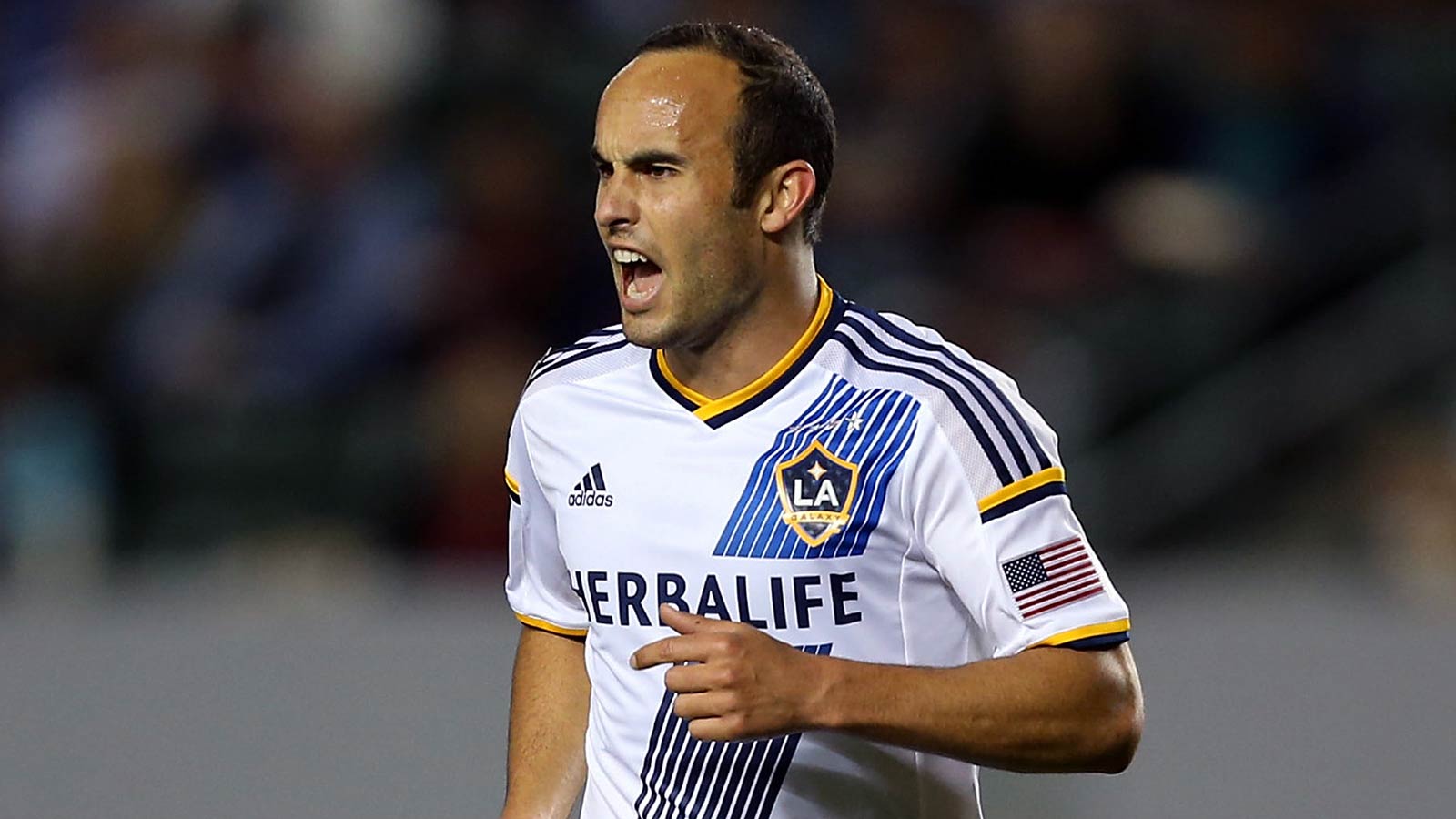 Landon Donovan officially announces his retirement from soccer