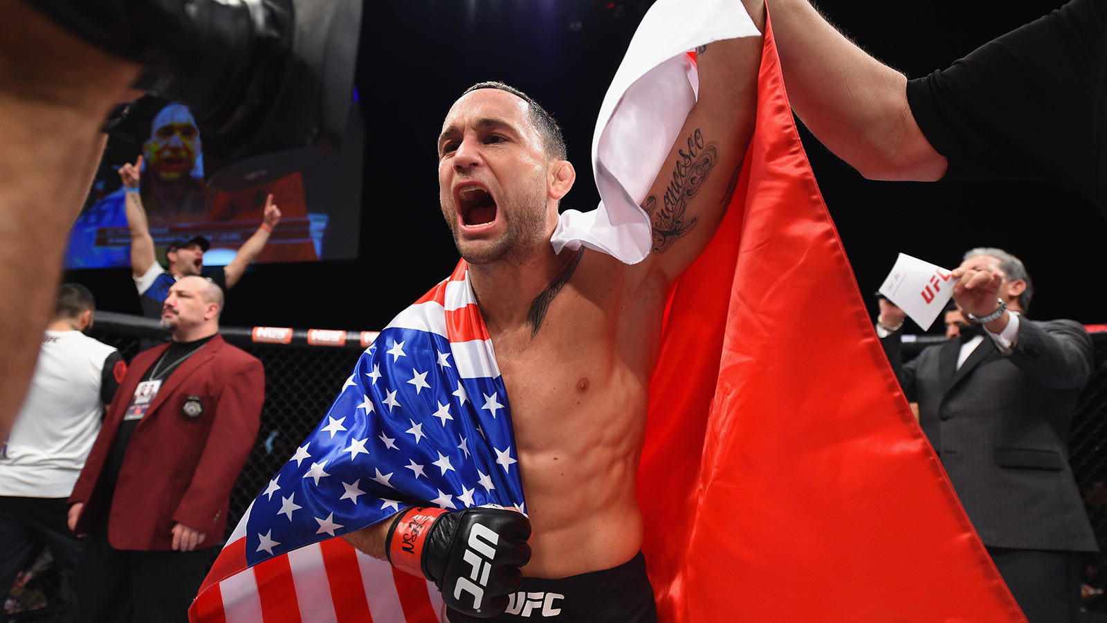 121115-UFC-Frankie-Edgar-reacts-to-his-victory-over-Chad-Mendes-PI